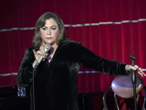 Kathleen Turner dragged a high-paid actress for having no range. Here’s who it might be.