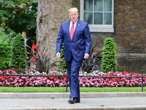 After another mass shooting, Trump chooses to focus on knife crime — in London