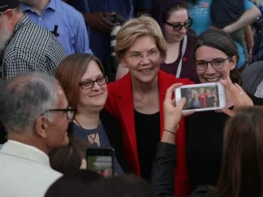 Why Elizabeth Warren’s selfie lines matter