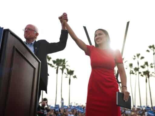 Stumping for Sanders, AOC says prioritizing small dollar donations is “called giving a damn”