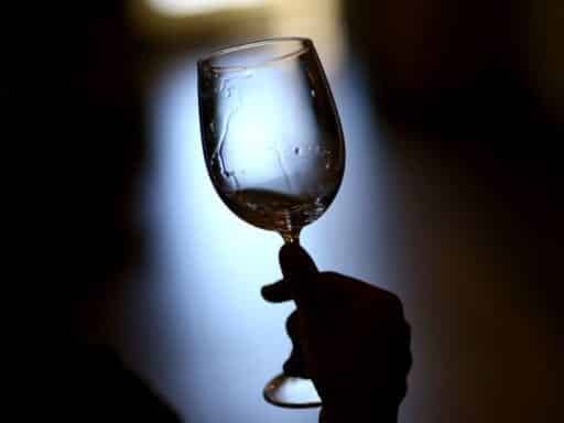 The number of US alcohol deaths per year has doubled since 1999
