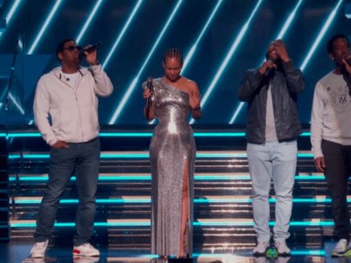 The 2020 Grammys kicked off with a Kobe Bryant tribute from Alicia Keys and Boyz II Men