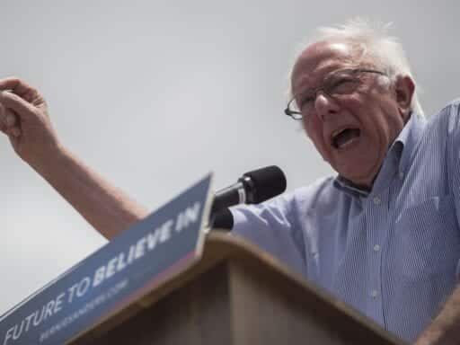 Poll: Bernie Sanders does well with Latinos — but not in Florida