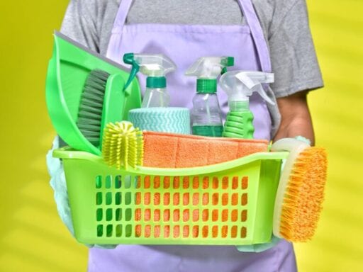 Mail, groceries, and takeout: How to sanitize the stuff you’re bringing into your home