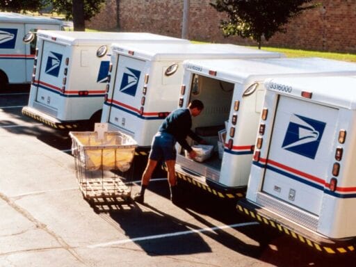 A no-brainer stimulus idea: Electrify mail trucks