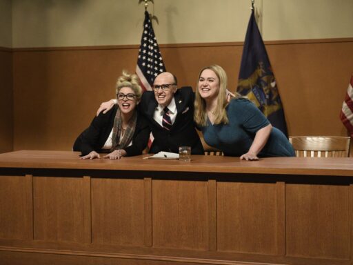 SNL’s cold open spoofs Rudy Giuliani’s absurd Michigan hearing