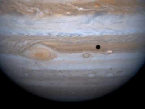 For the first time in 800 years, you can watch a “great conjunction” of Jupiter and Saturn