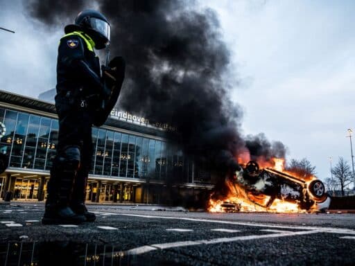 Violent anti-lockdown protests sweep the Netherlands