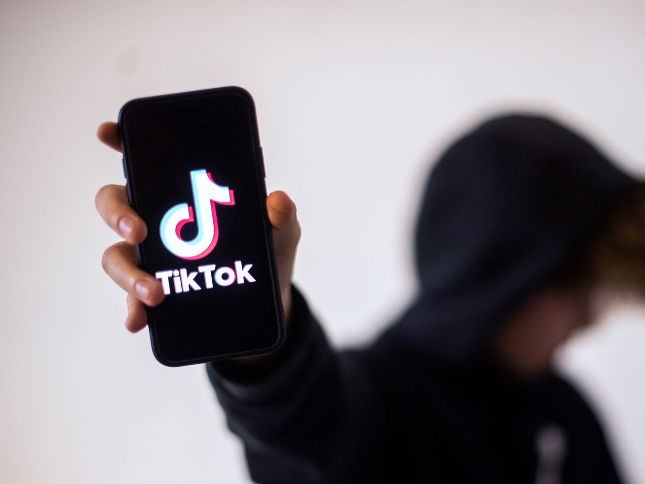 TikTok surprises users by making personalized ads mandatory