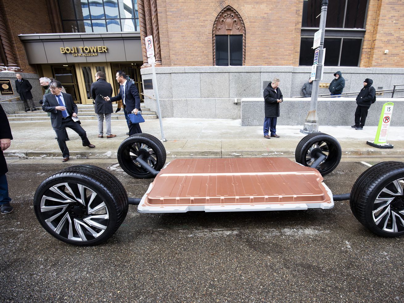 California wants to use electric cars to back up the power grid