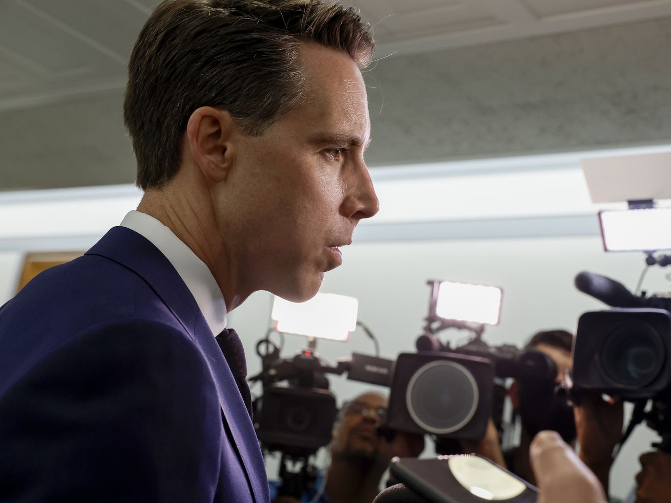 Josh Hawley’s viral transphobic comments, briefly explained