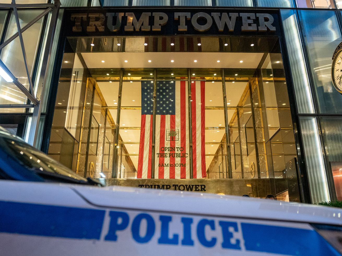 What we know, and what we don’t know, about the FBI’s raid on Donald Trump