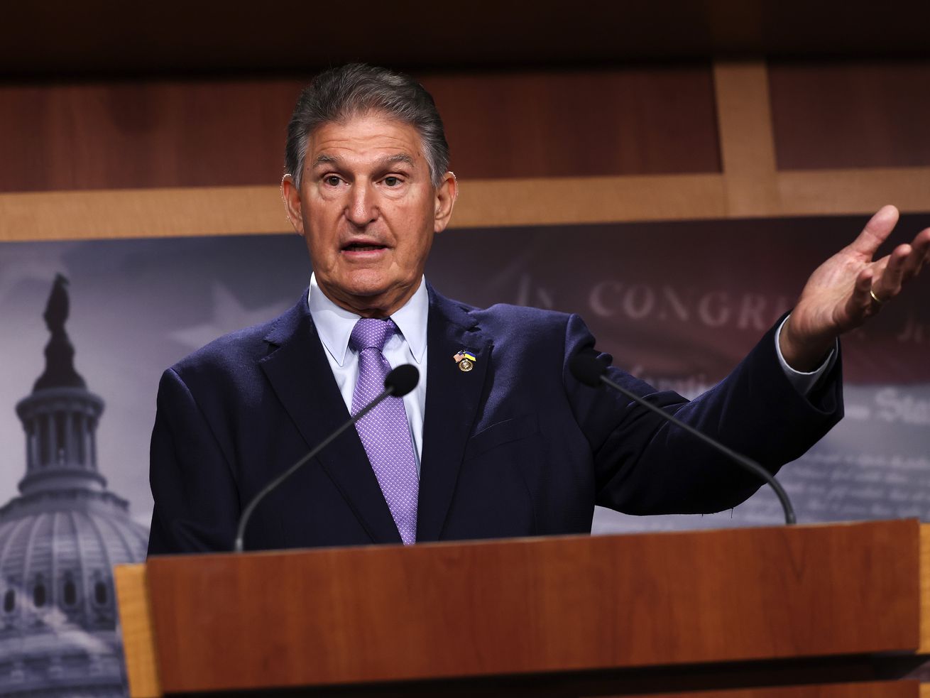 The unlikely allies who sank Joe Manchin’s energy deal