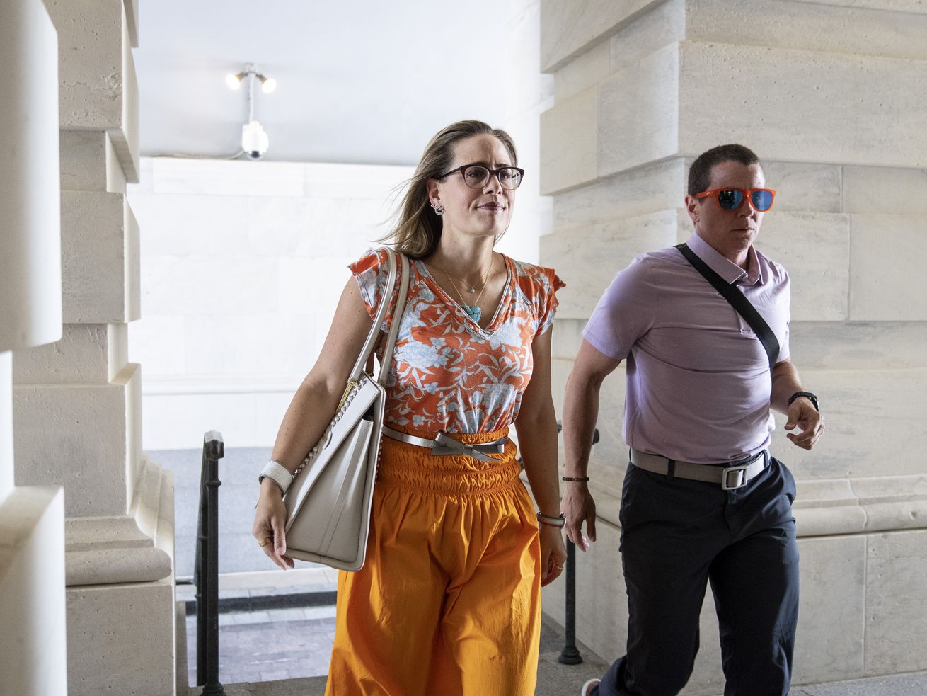 How Kyrsten Sinema’s decision to leave the Democratic Party will change the Senate