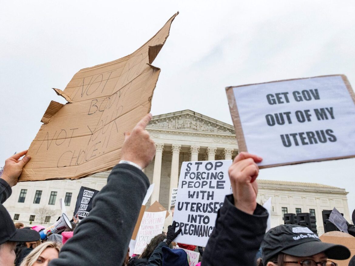 The Supreme Court hits pause on the abortion pills lawsuit