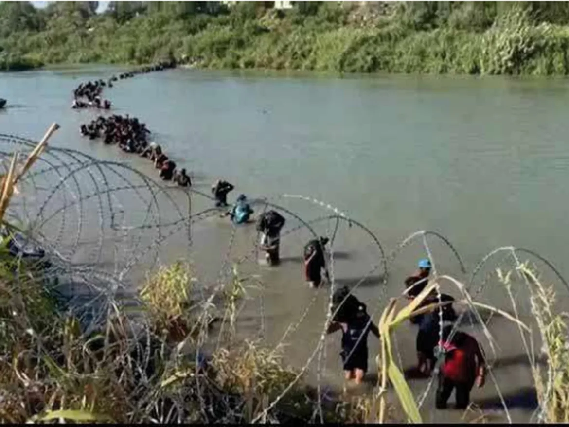 The Supreme Court says no, Texas can’t use razor wire to restrain federal agents